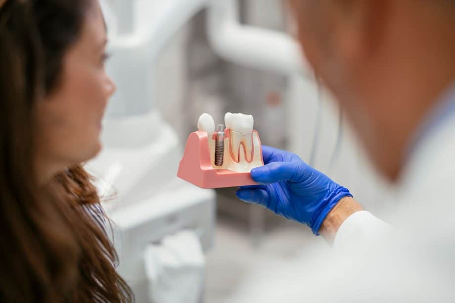 Patient's Guide to Dental Implant Procedures