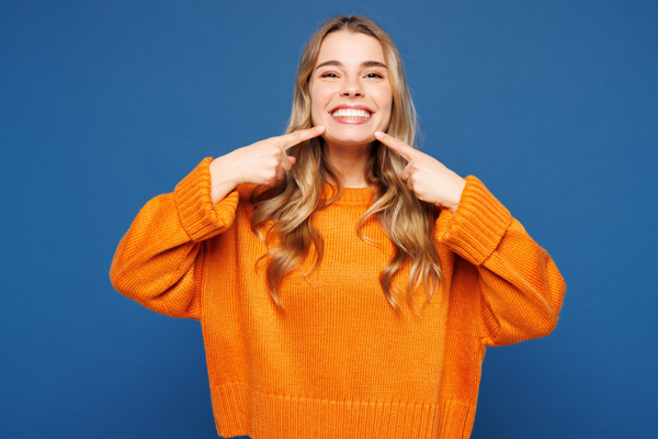 Traditional Dental Veneers Vs No Prep Veneers: Differences To Keep In Mind